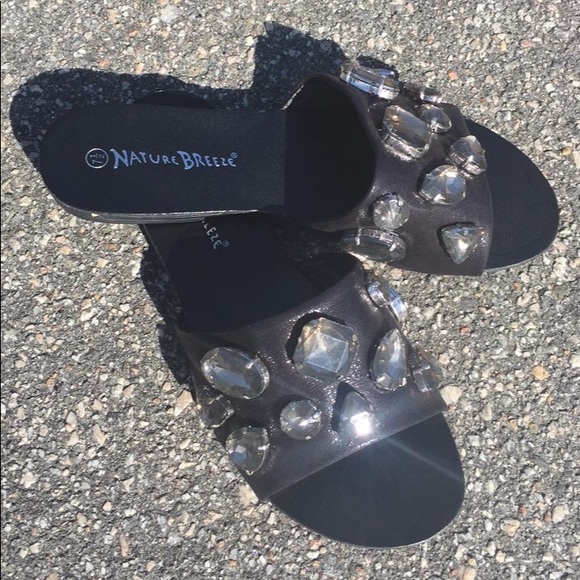 1 Pair Left! ⚪️⚫️Sassy Bejeweled Sandals⚪️⚫️ - Picture 4 of 6